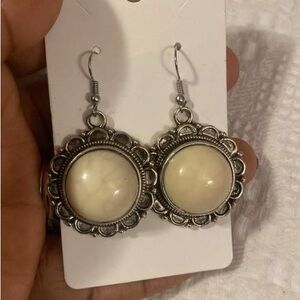 Elegant Silver and Cream Earrings